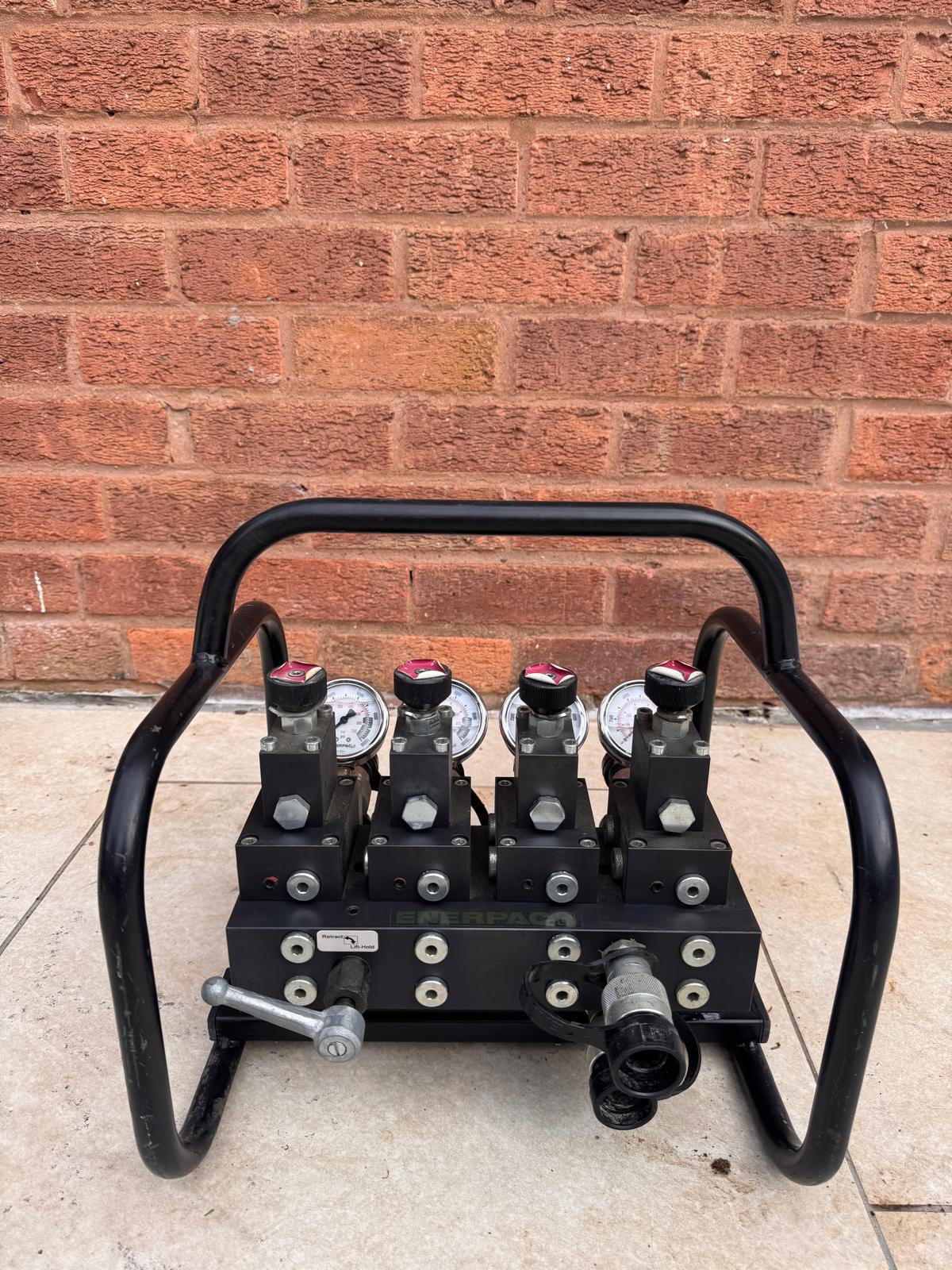 Enerpac SFM41 Heavy Duty 4-Port Hydraulic Sync Lift Manifold
